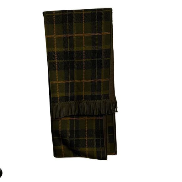 Nina Leonard 2 Skirts and 1 Shawl Olive Plaid Medium Blanket Knit - Picture 10 of 12